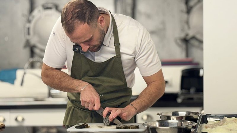 Experience the Thrill of Ice Fishing at UK Online Casinos and Games